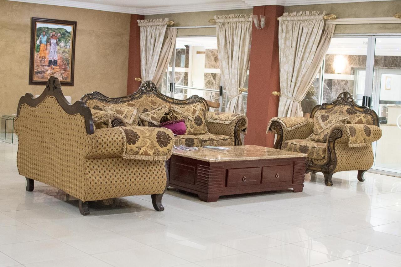 2Ten Hotel Sibasa Bagian luar foto