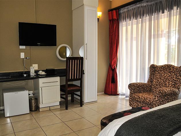 2Ten Hotel Sibasa Bagian luar foto